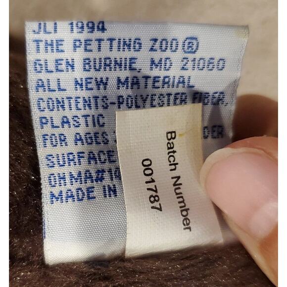 The Petting Zoo Otter Plush Stuffed Animal Toy April 2011 Batch 001787 - Picture 8 of 10